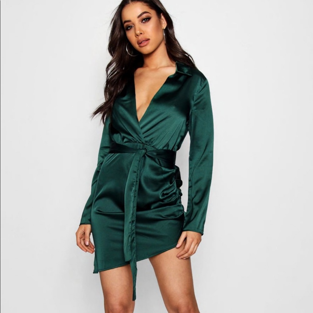 BOOHOO dress